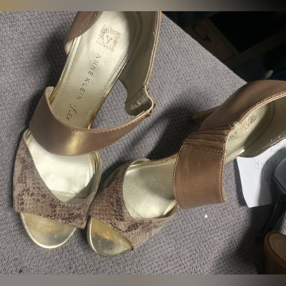 Anne Klein Shoes, brown/bone/reptile print, size 8.